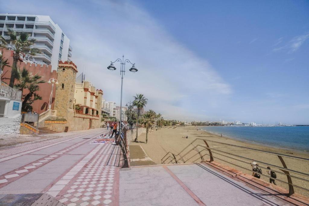 Benalmadena Beach Apartamento Con Vistas Al Mar Y Parking Privado Incluido Exterior foto
